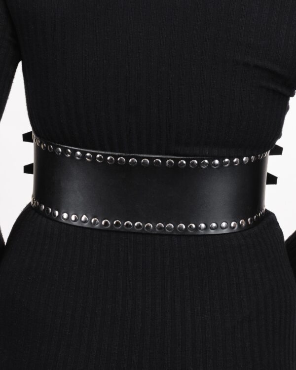 Svelte II.  Studded Edge - Image 4